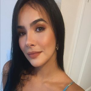 Meet your Posher, Iris mariana